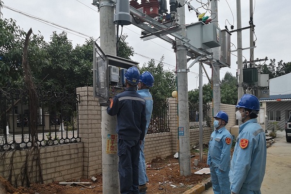 南方電網廣西柳州鹿寨供電局：電力護航助企業復產