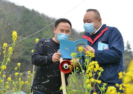 決戰脫貧攻堅：三位駐村第一書記的暖心事