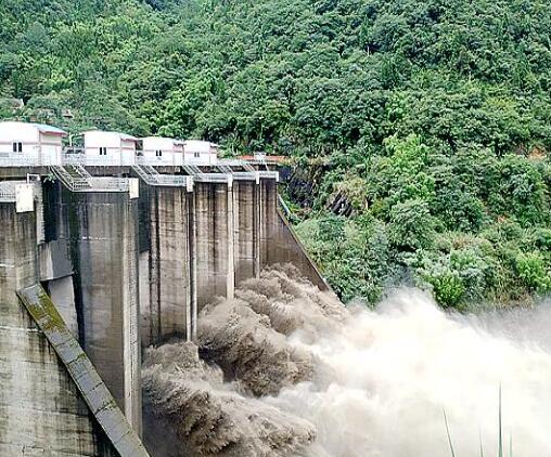 四川能源北川通口公司成功應對強降雨洪峰