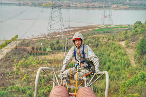 國家電網員工胡洪煒榮獲2020年“最美職工”稱號