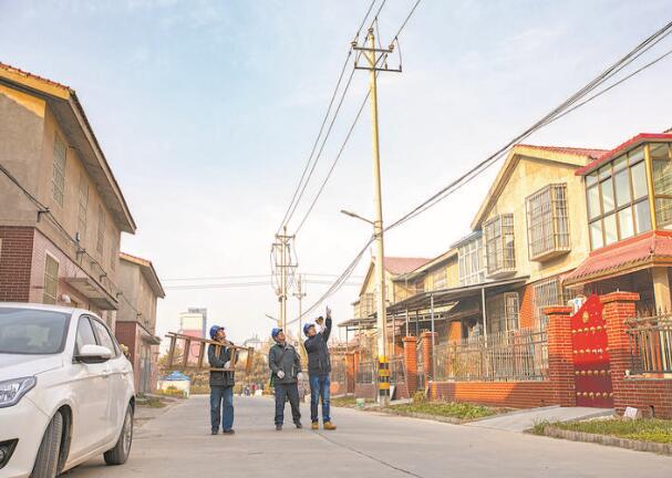 國網河南電力服務農村返鄉人員用電