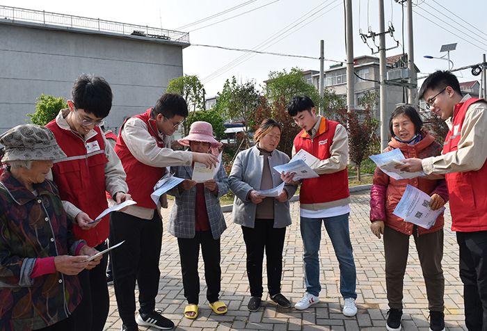 江蘇東海供電公司青年志愿者服務進鄉村