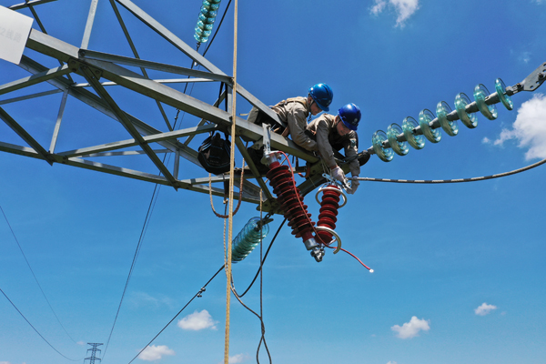 國網浦城縣供電公司連續鏖戰5天 確保百姓用電可靠