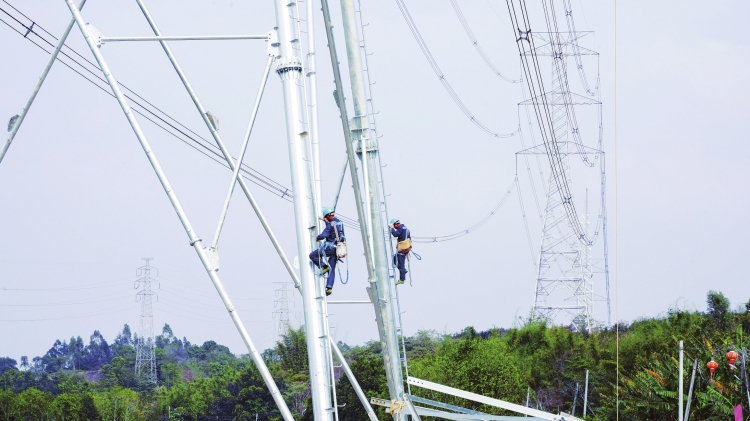 廣東江門供電局500千伏五江甲乙線增容改造工程投運