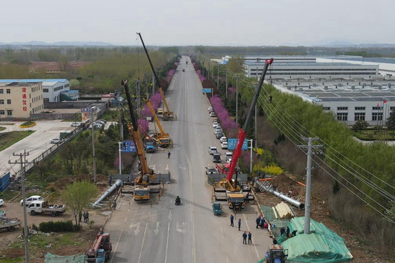 國網諸城市供電公司順利完成S217朱諸線電力線路遷改項目