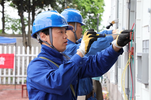 國網寧波海曙供電公司：以競促效 喚醒藍領隊伍活力