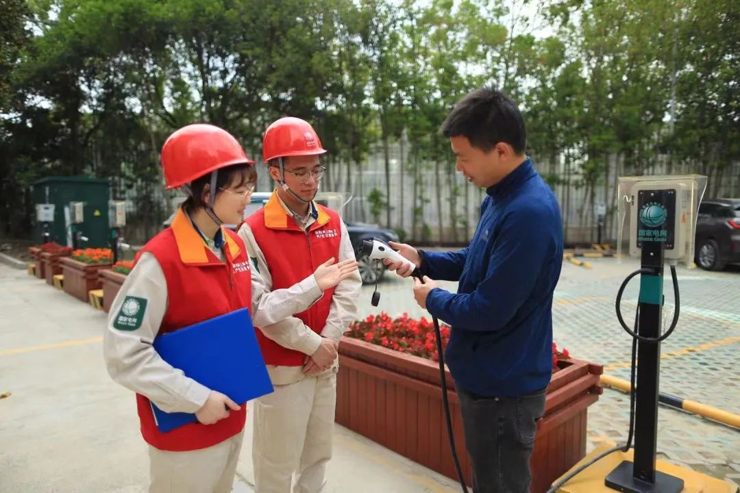 沿著總書記的足跡｜浦江潮涌，風來東方