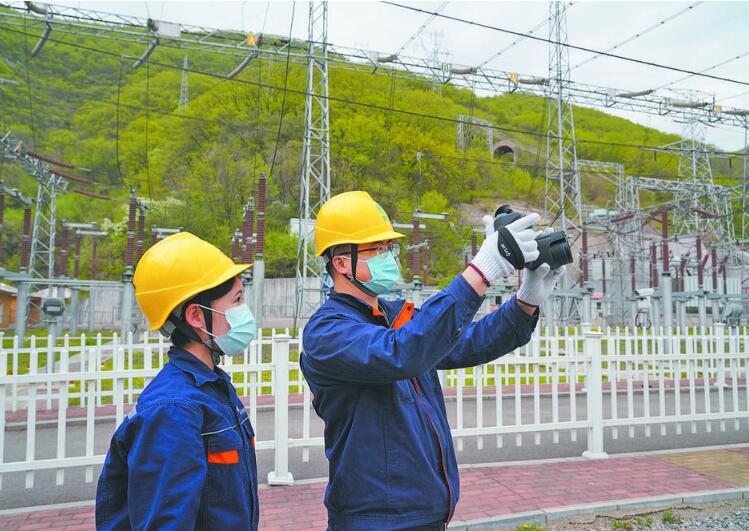 遼寧本溪供電公司臥龍變電運維班創新工作方法 抓實崗位練兵