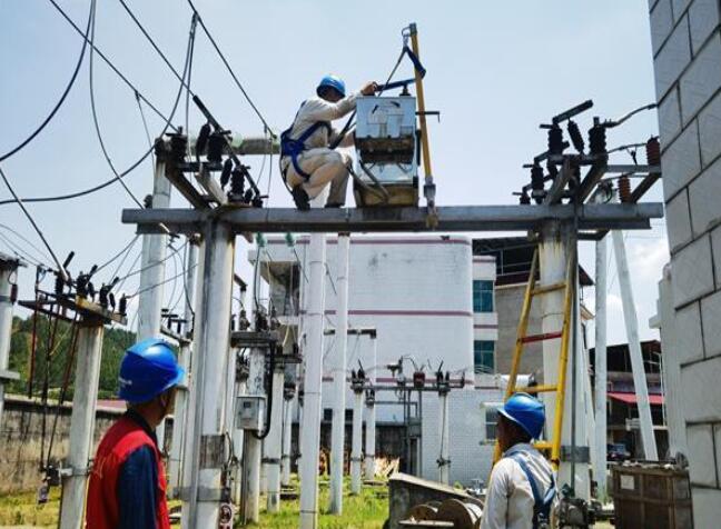 國網祁陽市供電公司首次完成10千伏中壓發電并網不停電作業