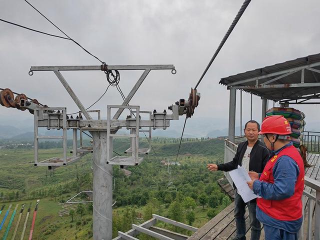 貴州興義供電局優質供電服務護航旅游業“升溫”