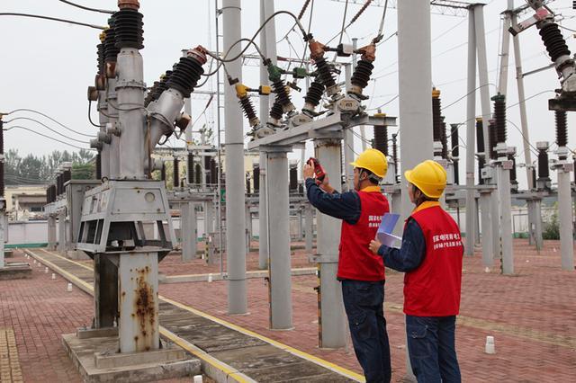 國網臺前縣供電公司加強雨后特巡 保障電網安全運行