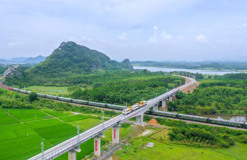 國內最大在建火電項目鐵路專用線試通車