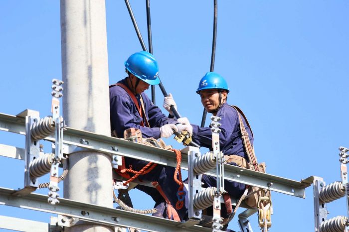 國網資陽供電公司農網改造不停歇 冬季用電添保障