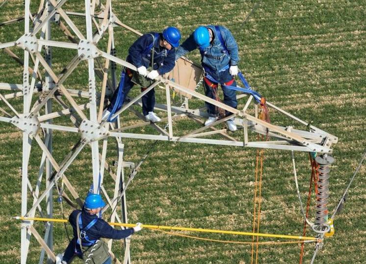 國網濉溪縣供電公司首次成功開展110千伏輸電線路帶電作業