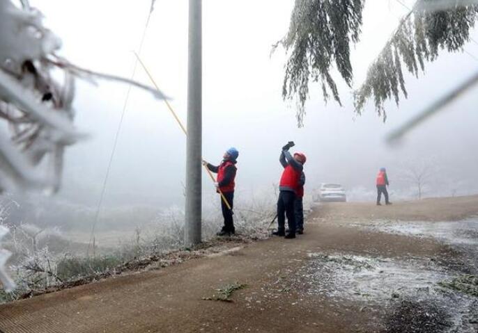 國網龍巖供電公司多舉措保低溫雨雪天氣電網可靠穩定運行