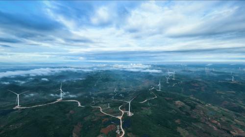 中國電建: 國內最大高原山地風電基地建成投產