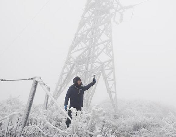 湖南電網2024年首次輸電線路直流融冰作業順利實施