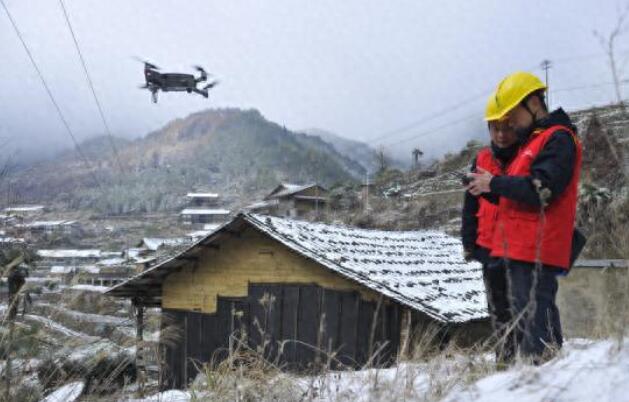 國網仙游縣供電公司踏雪巡線