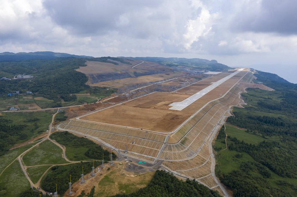 昆明院中標首個省外機場光伏發電可研報告編制服務項目