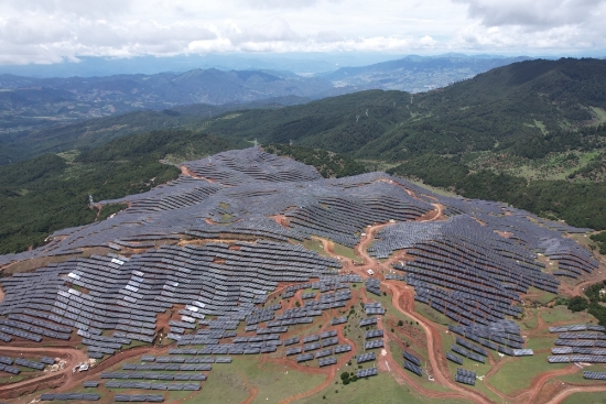 云南吉母阿以光伏發電項目全容量發電