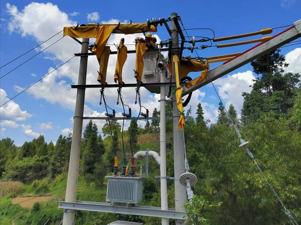 貴州石阡供電局大力推進低電壓、重過載專項治理，提升電力供應穩定性